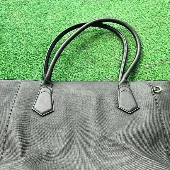 DAGNE DOVER - Picture 5 of 9